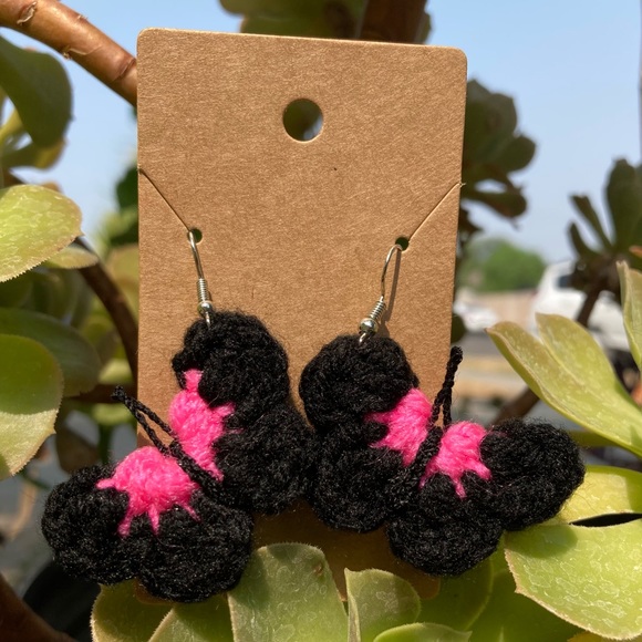 Handmade Crochet Hot Pink Butterfly Earrings - Picture 4 of 9